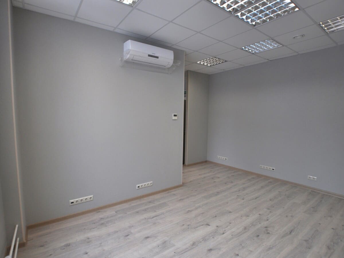 Офисы от 950 до 1100 кв.м. в аренду и продажу в Москве и Московской области